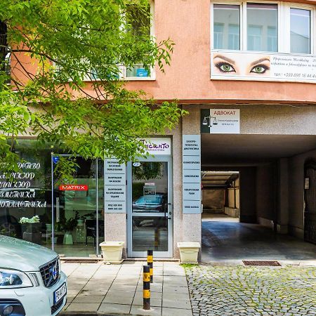 Modernly-Designed 1Bd Apartment With A Nice Terrace Płowdiw Zewnętrze zdjęcie