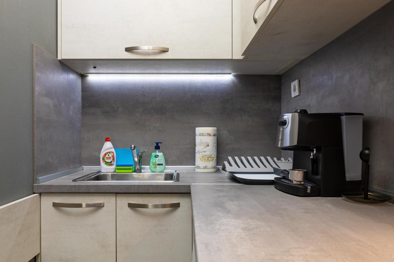 Modernly-Designed 1Bd Apartment With A Nice Terrace Płowdiw Zewnętrze zdjęcie